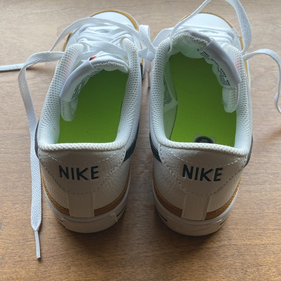 Nike Women's Court Legacy Next Nature Shoe. New without tags. Size 7. - Picture 5 of 11